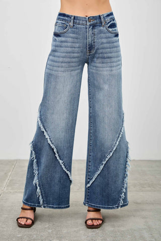 Mid Rise Wide Leg Denim Jeans w/ Frayed Seam