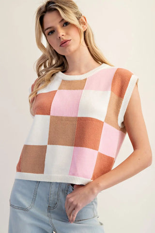 checkered sleeveless sweater with pastel colors