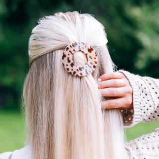 Teleties Blonde Tortoise Small Flat Open Circle Hair Clip