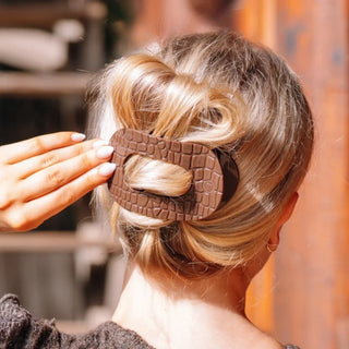 Teleties Brown Crocodile Flat Round Hair Clip - Large